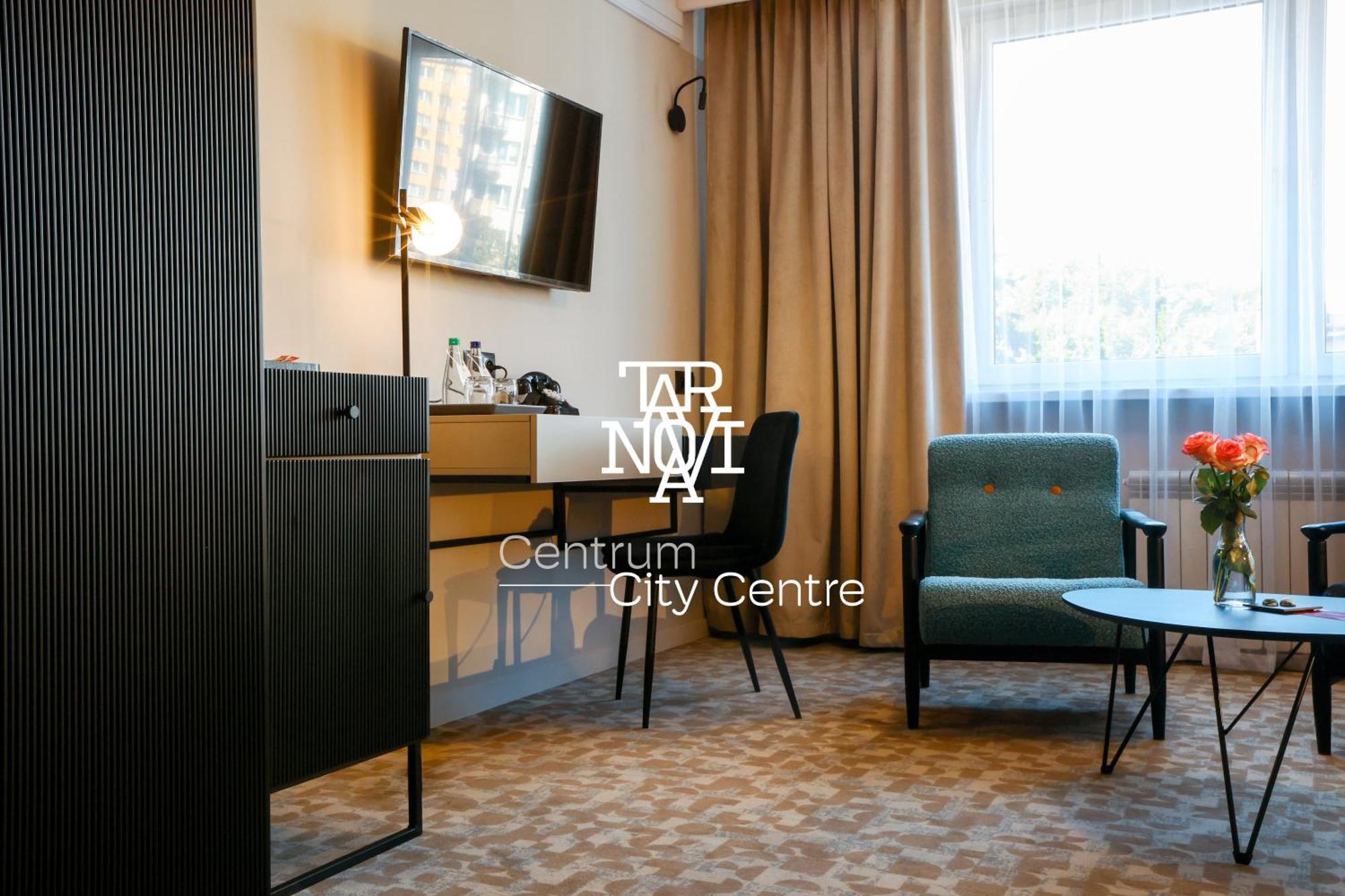 Hotel Tarnovia Tarnow Bagian luar foto